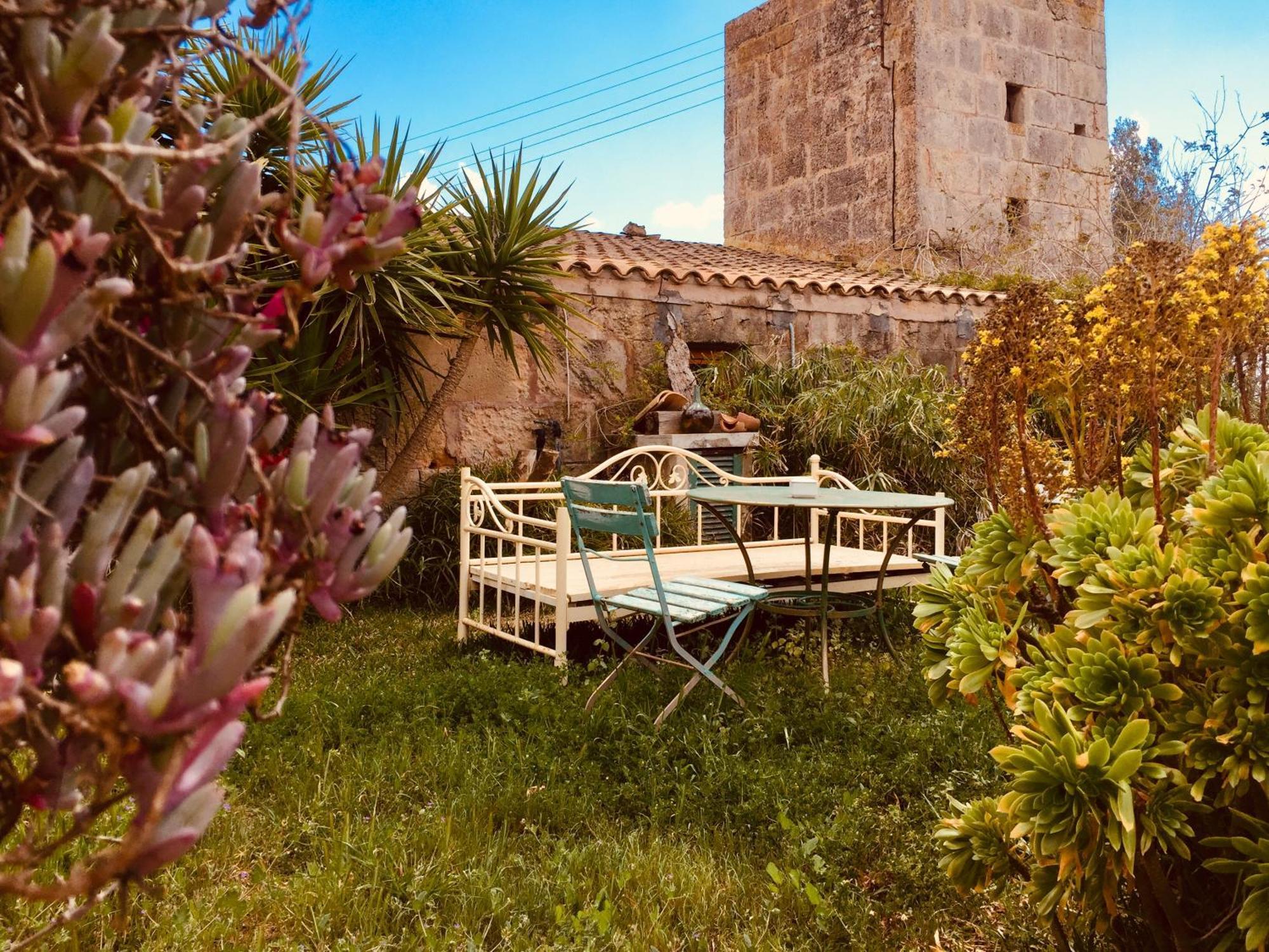 Arthouse Campos Mit Haus Galeria 110Qm Und Appartementhaus Mit Patio 30Qm Exterior photo